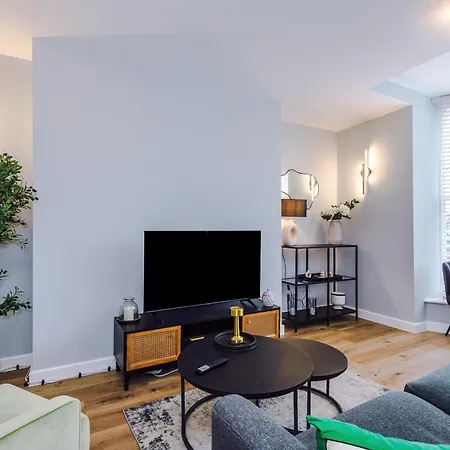 House 2 - Stylish Flat Харрогейт
