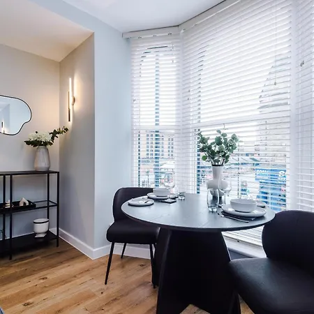 House 2 - Stylish Flat *