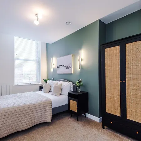House 2 - Stylish Flat Апартаменты *