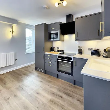 House 2 - Stylish Flat *