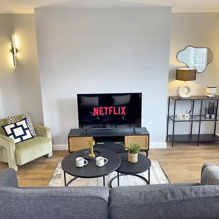 House 2 - Stylish Flat Apartment Harrogate